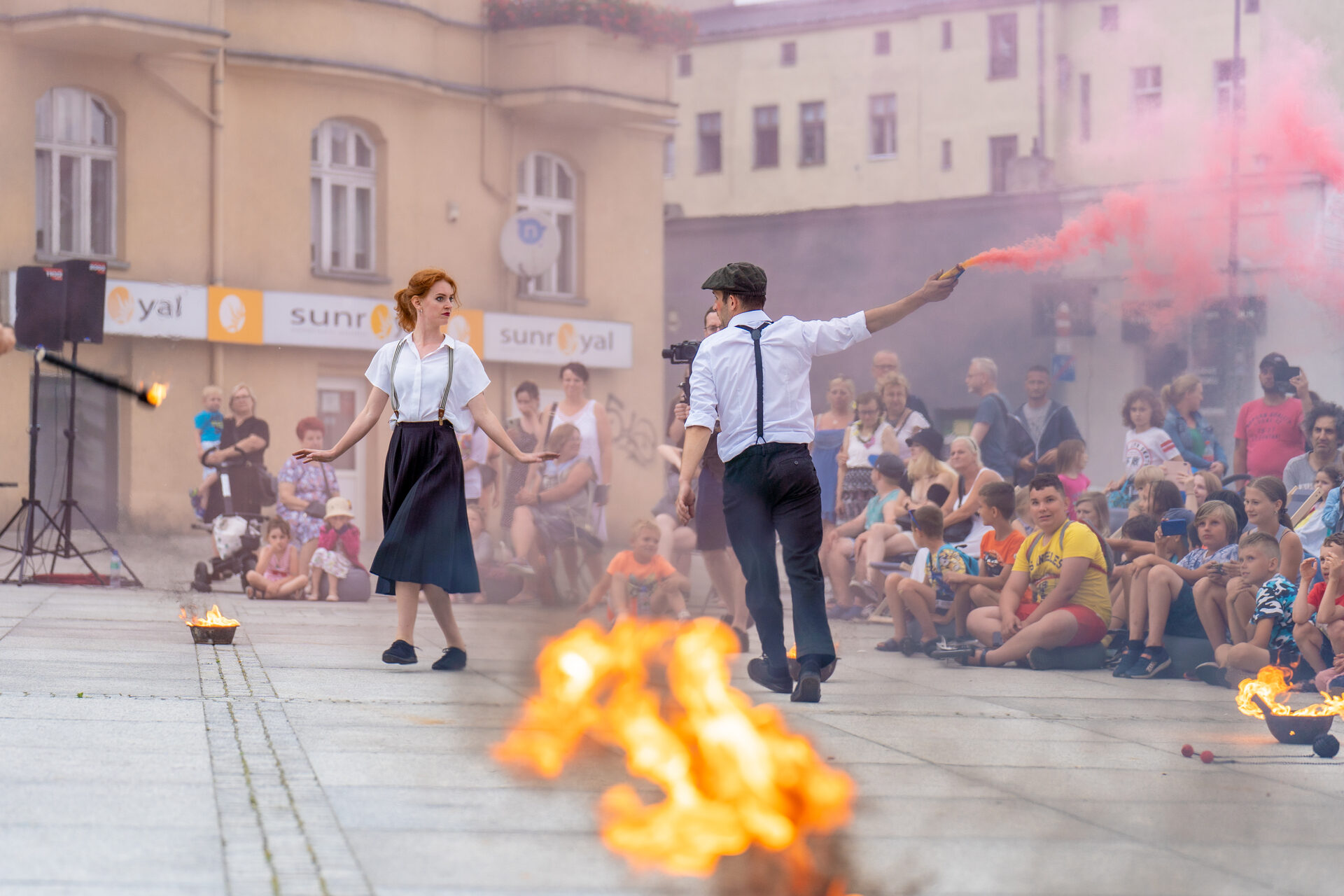 Retro Fireshow