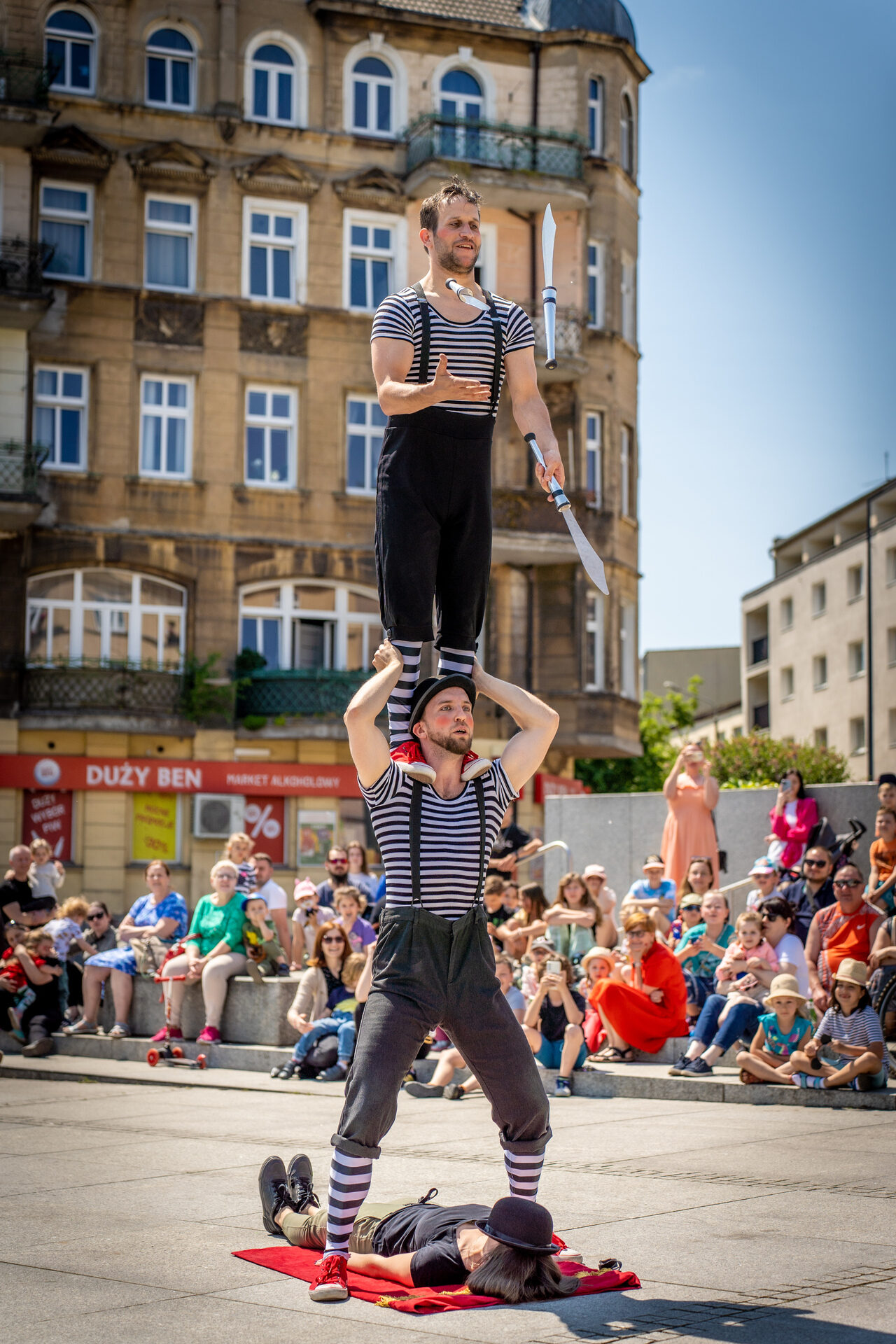 Cyrkowy Street Show